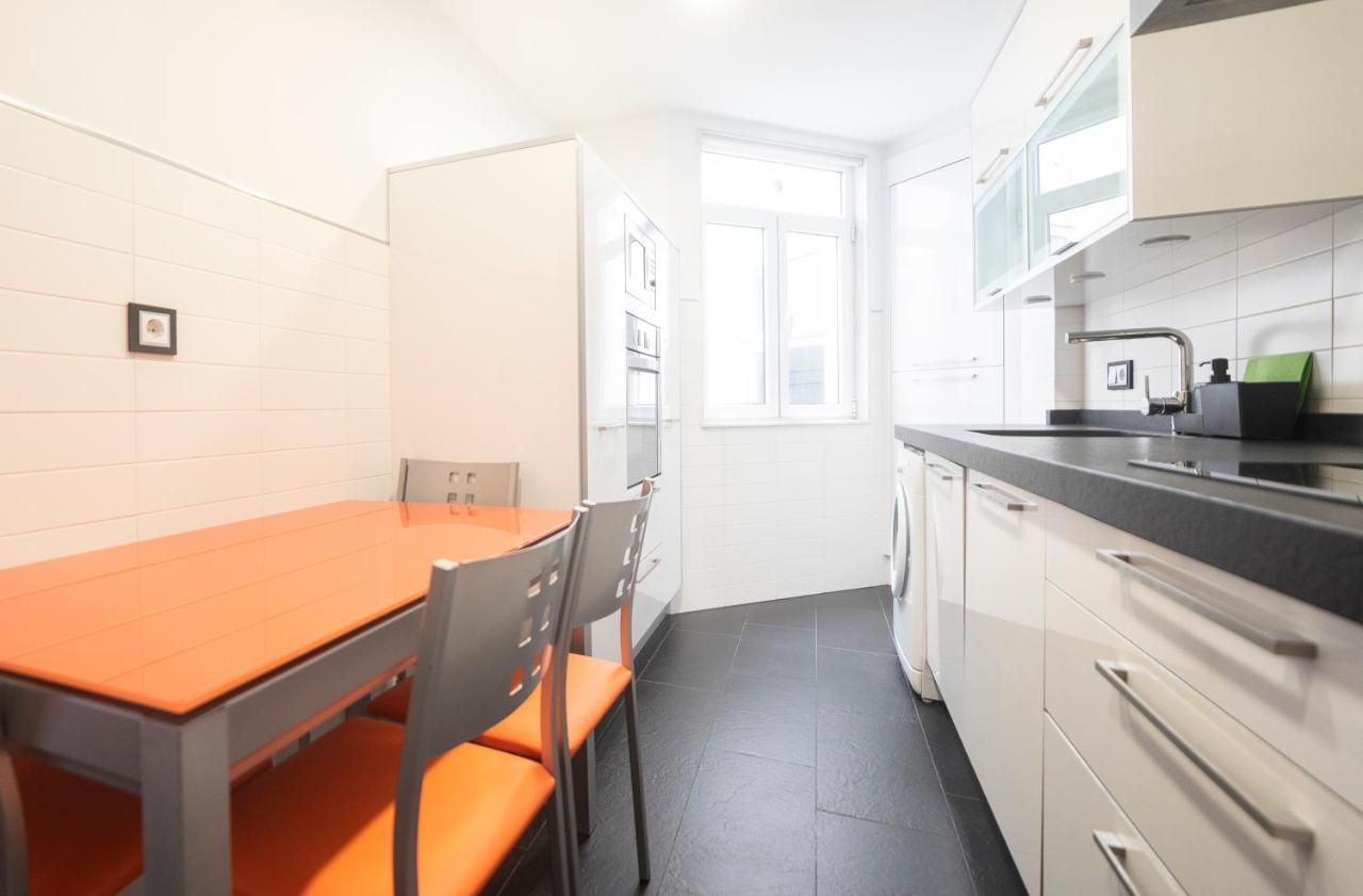 Apartamento Victoria Apartment แฟร์โรล ภายนอก รูปภาพ
